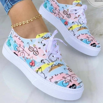 Graffiti Women Sneaker